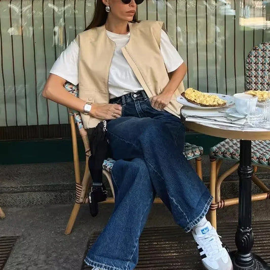 Women's Sleeveless Zip-Up Vest Jacket with Pleated Hem